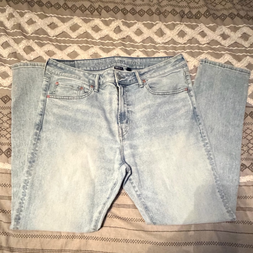American Eagle 🦅 AirFlex + Ultra-soft Athletic Fit Jean - Picture 8 of 13
